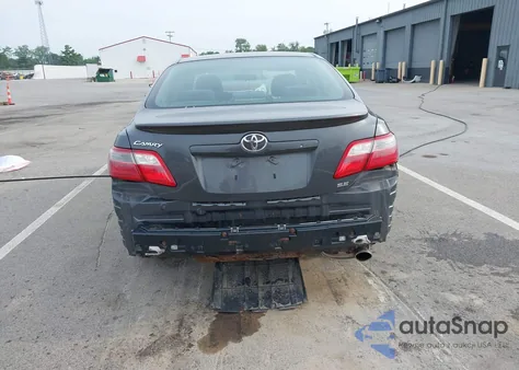 2007 Toyota Camry Ce/Le/Xle/Se z USA, uszkodzony, nr VIN 4T1BE46K87U093925